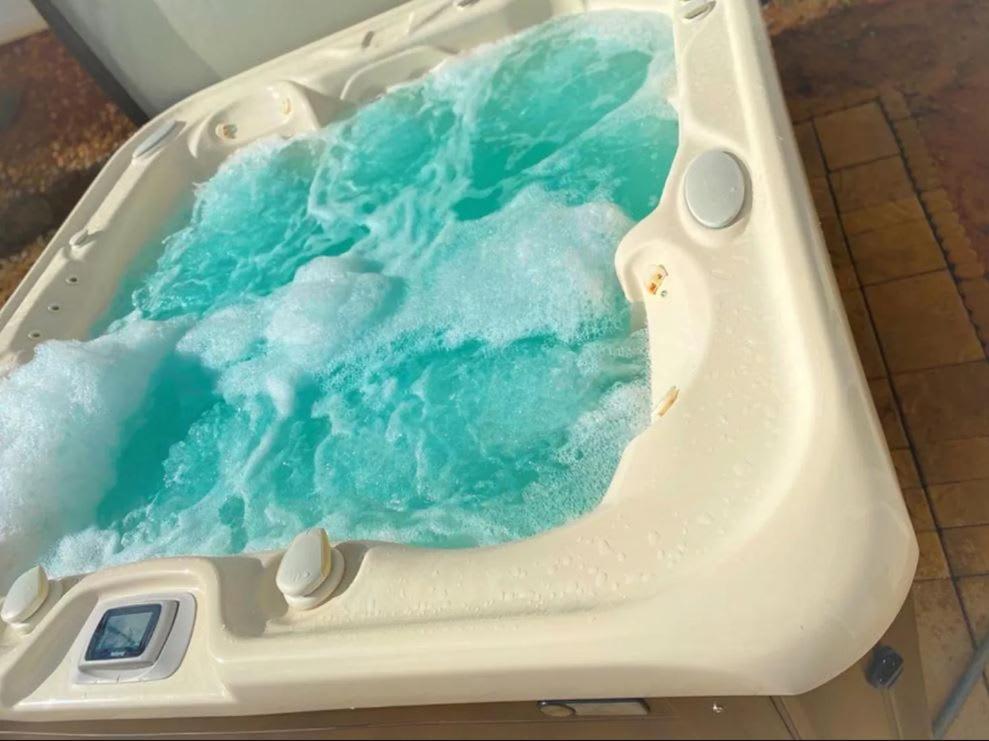 Вилла Stylish 4B 3B -King Bed- Jacuzzi Шарлотт Экстерьер фото