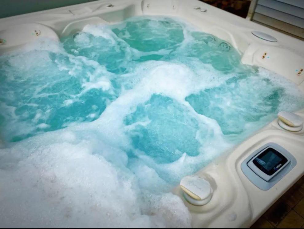 Вилла Stylish 4B 3B -King Bed- Jacuzzi Шарлотт Экстерьер фото